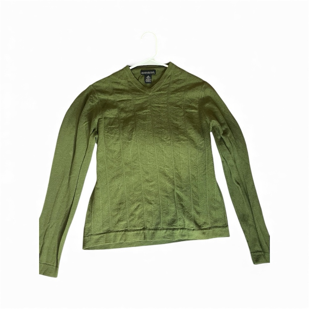 Banana Republic olive v neck sweater